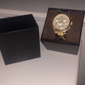 Michael Kors Runway Quartz Gold Dial Chain Watch